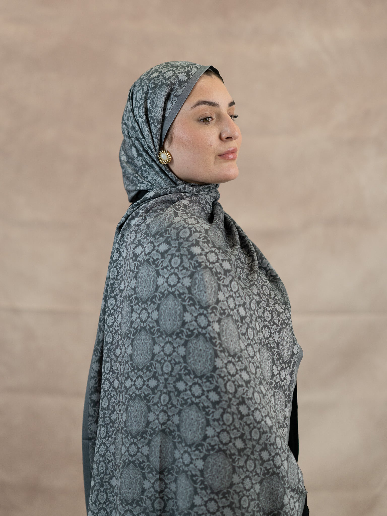 Reversible Jacquard Silk And Viscose Scarf