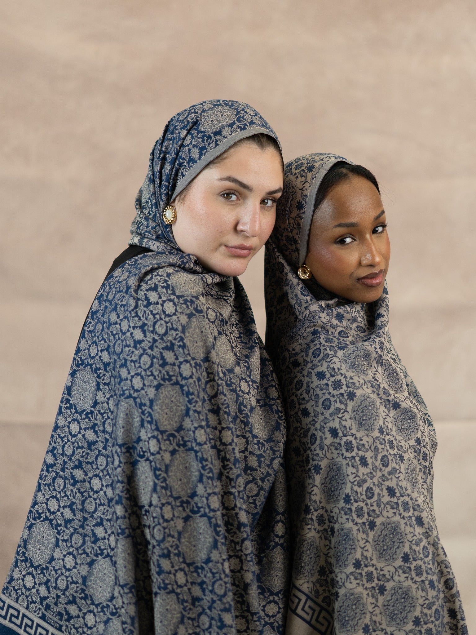 Reversible Jacquard Silk And Viscose Scarf
