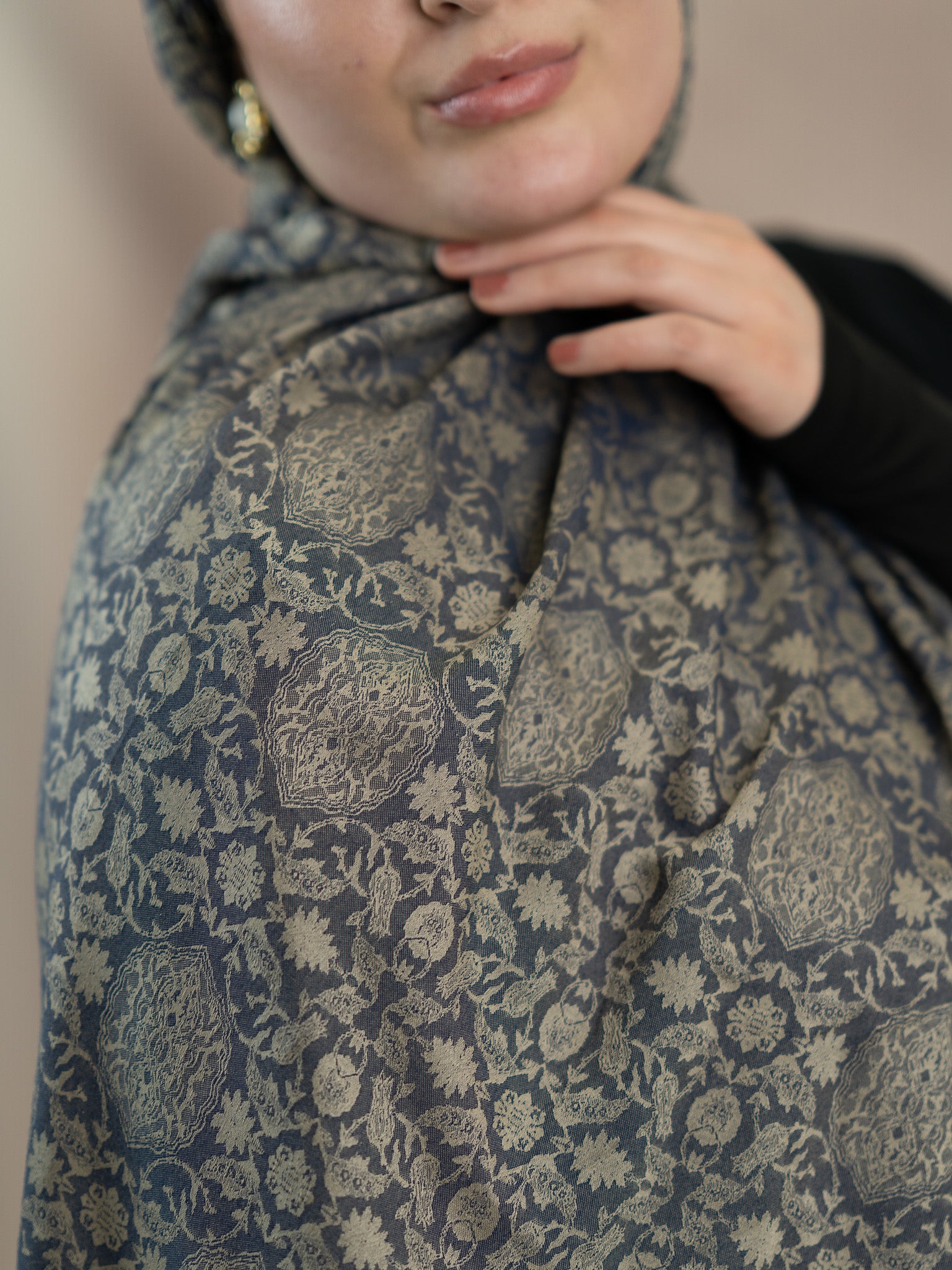 Reversible Jacquard Silk And Viscose Scarf