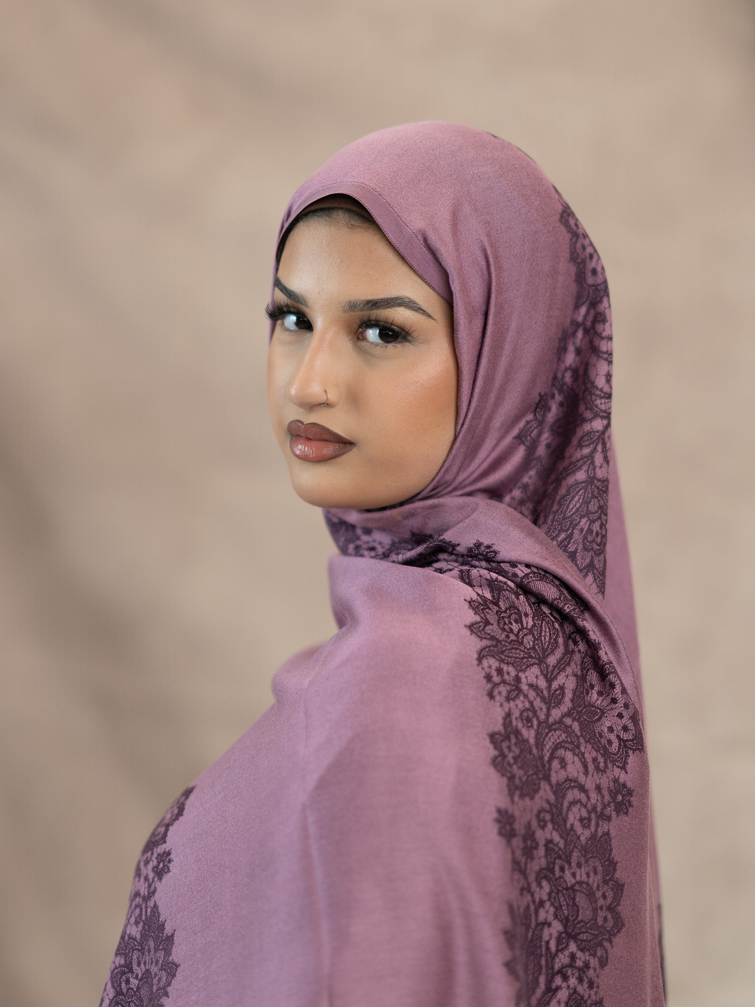 Reversible Lace Veil Silk & Viscose Scarf