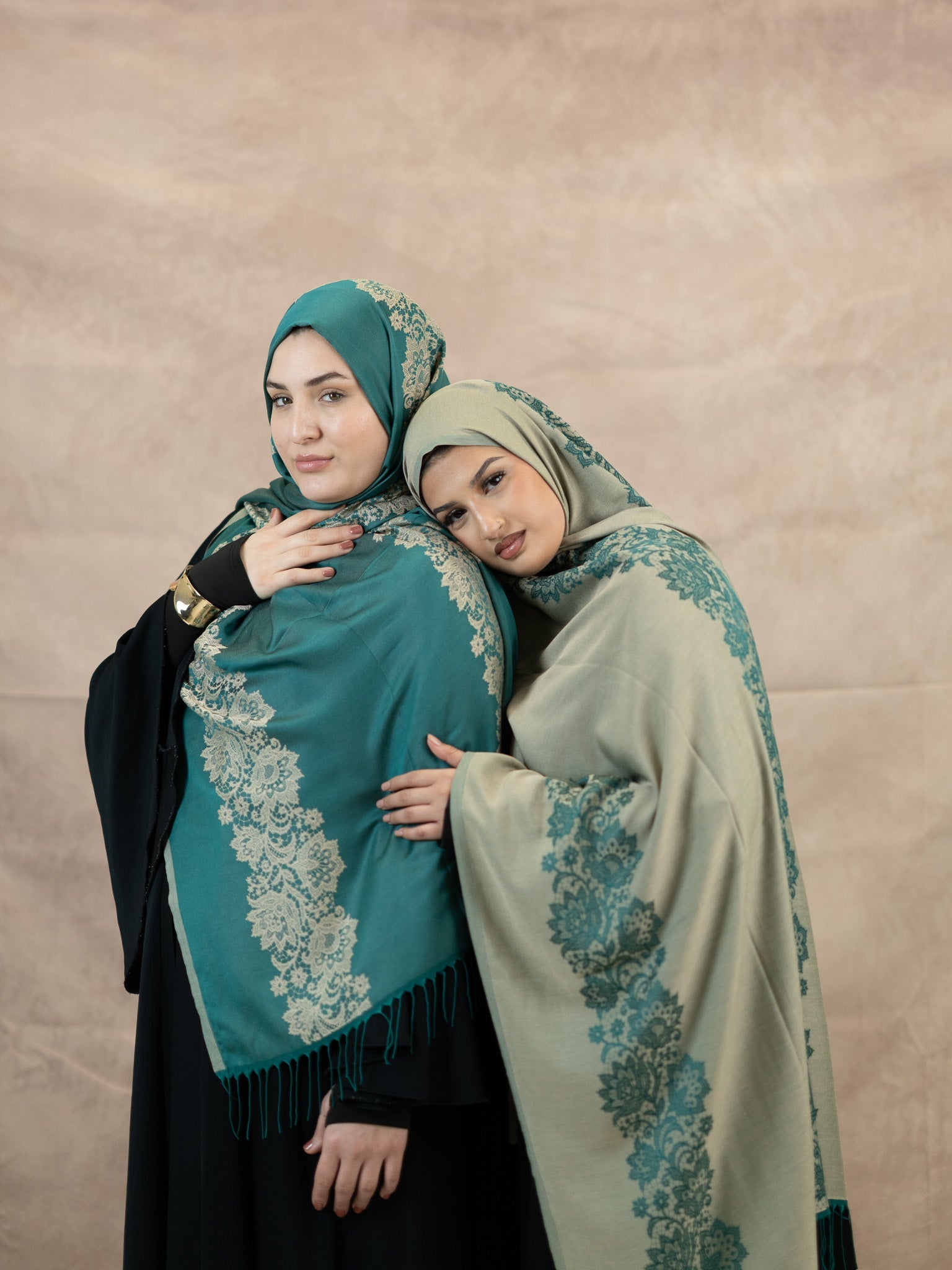 Reversible Lace Veil Silk & Viscose Scarf