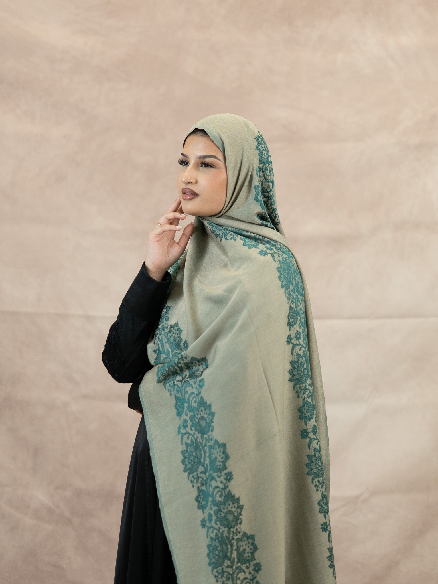 Reversible Lace Veil Silk & Viscose Scarf