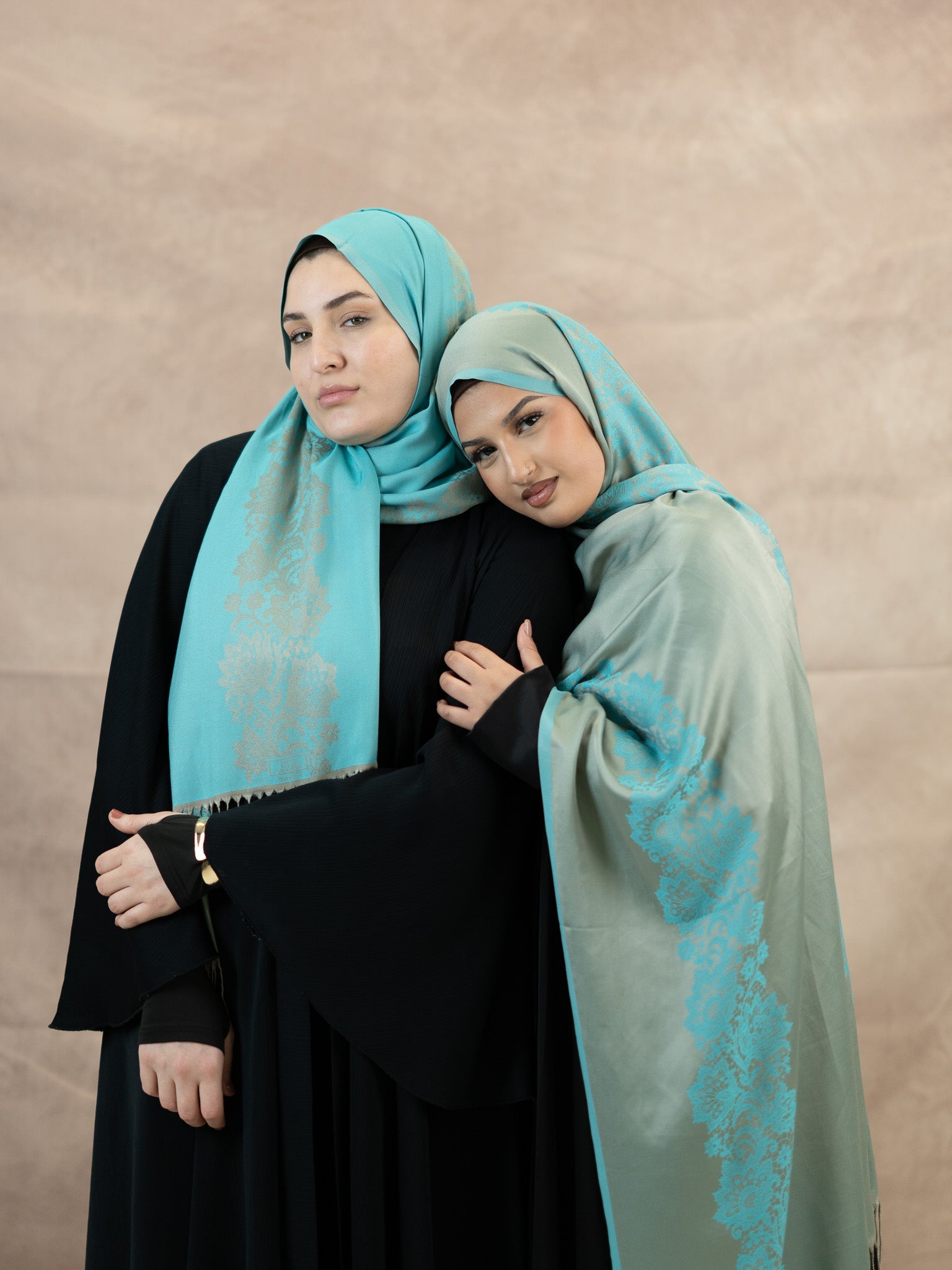 Reversible Lace Veil Silk & Viscose Scarf
