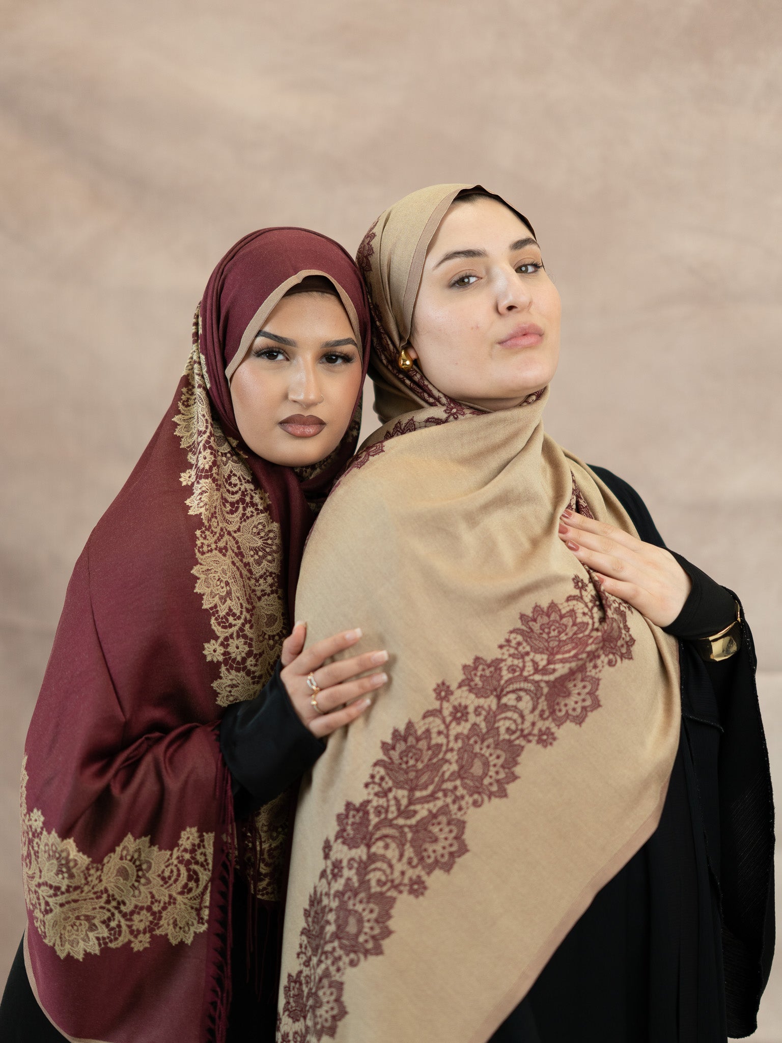 Reversible Lace Veil Silk & Viscose Scarf