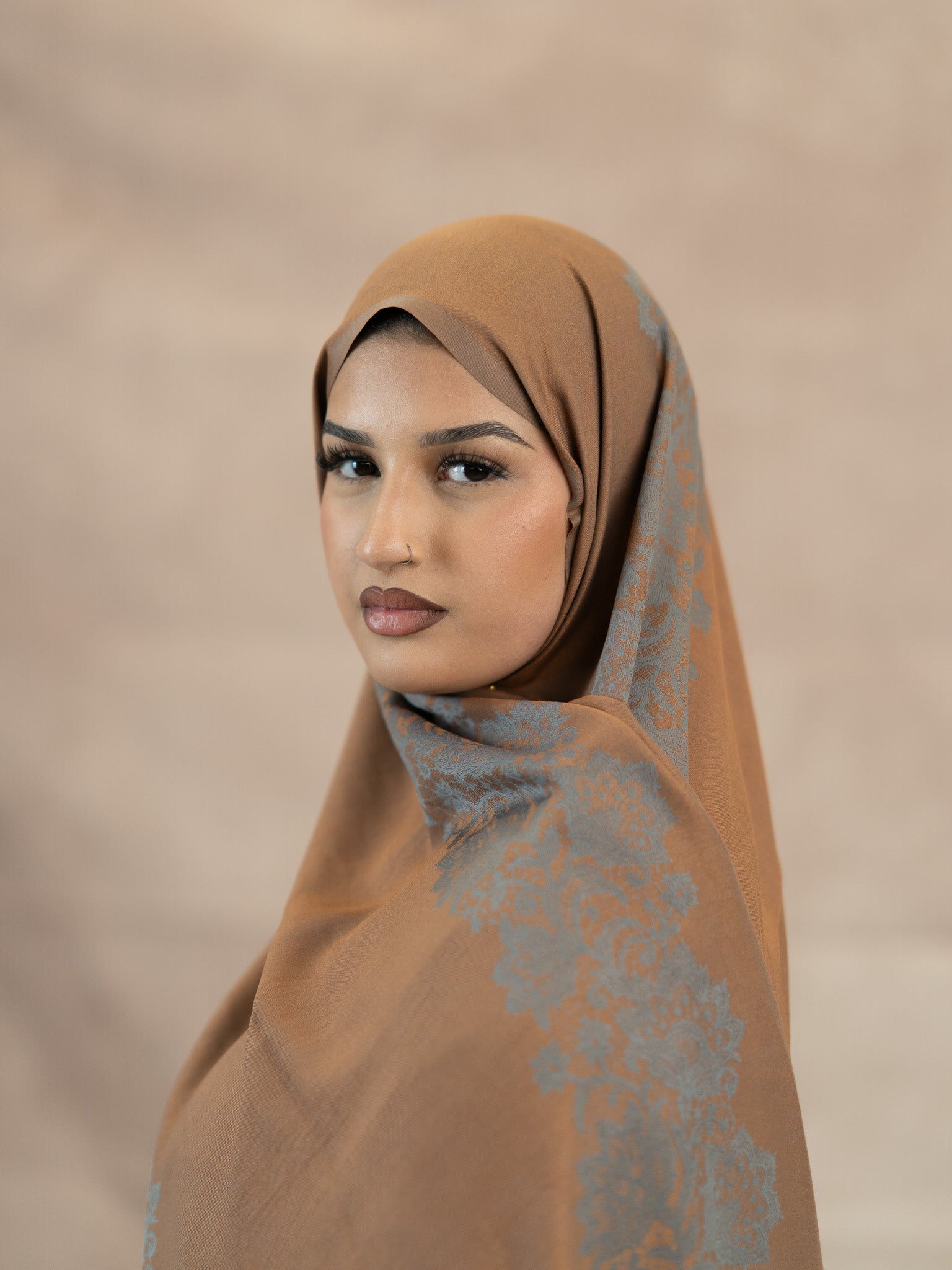 Reversible Lace Veil Silk & Viscose Scarf
