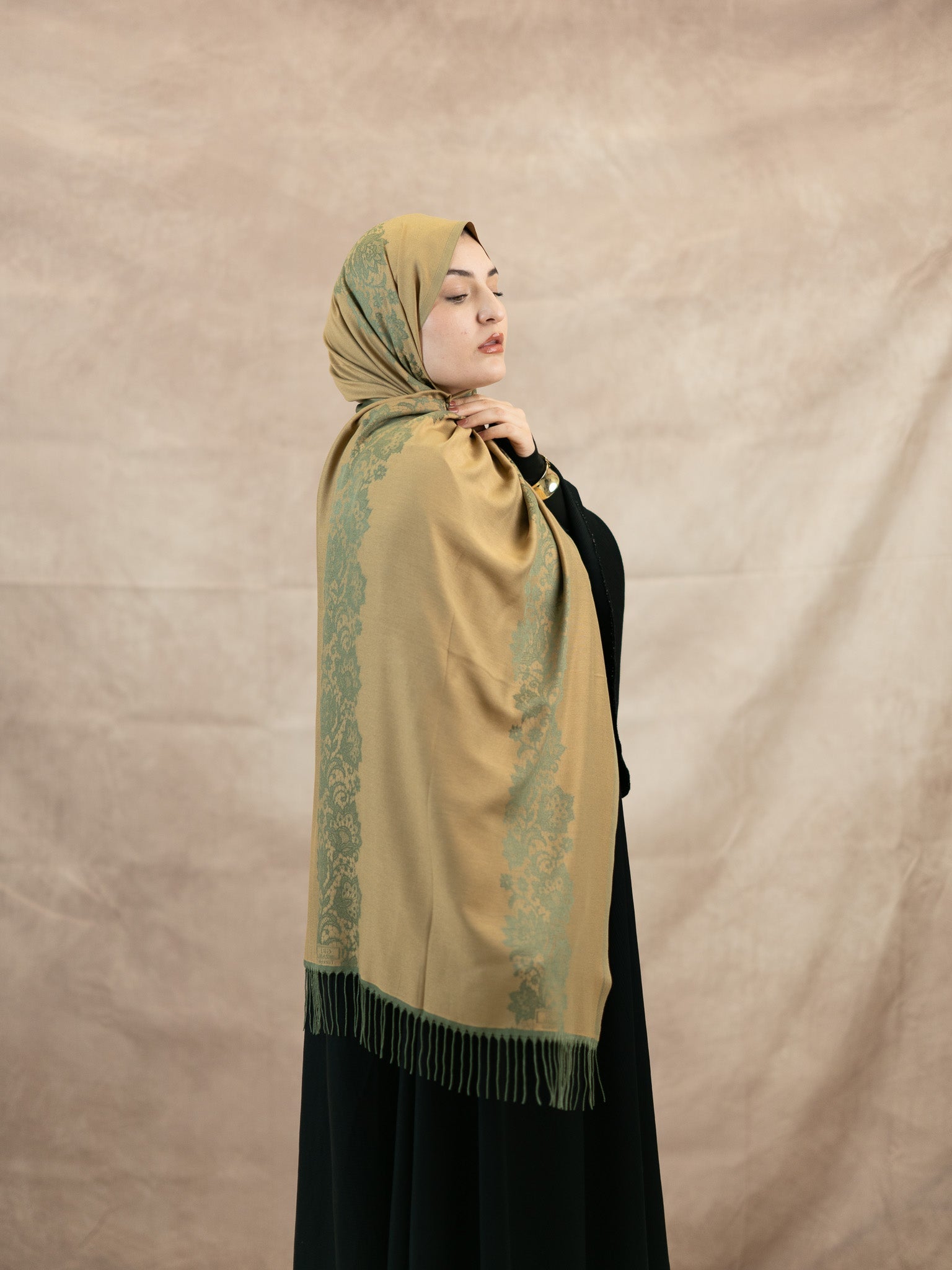Reversible Lace Veil Silk & Viscose Scarf