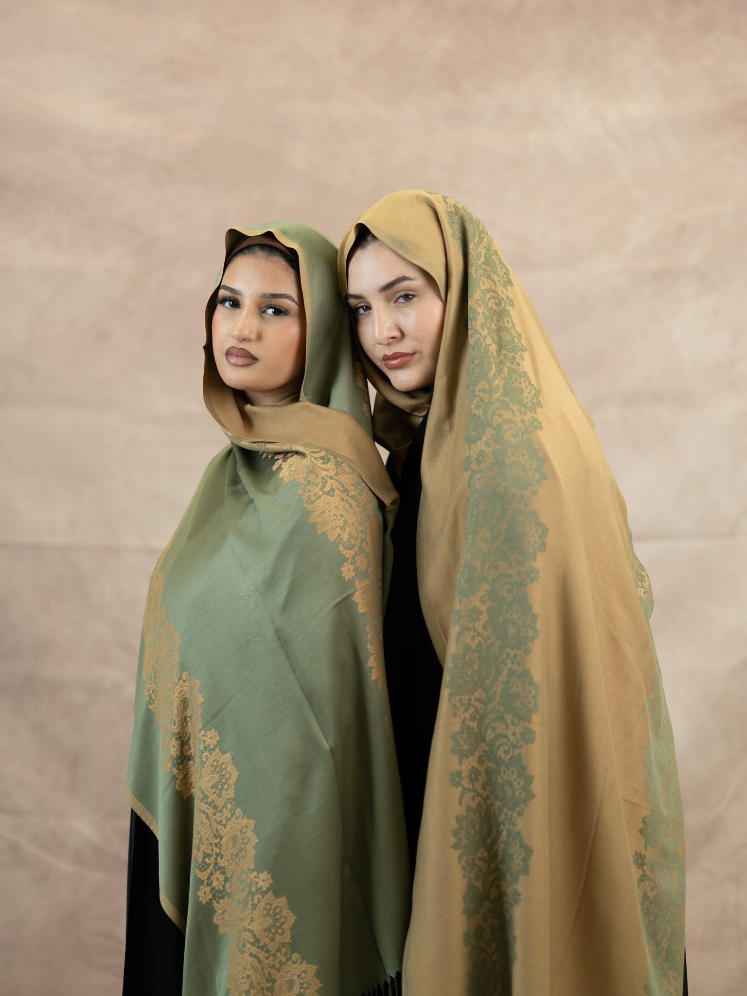 Reversible Lace Veil Silk & Viscose Scarf