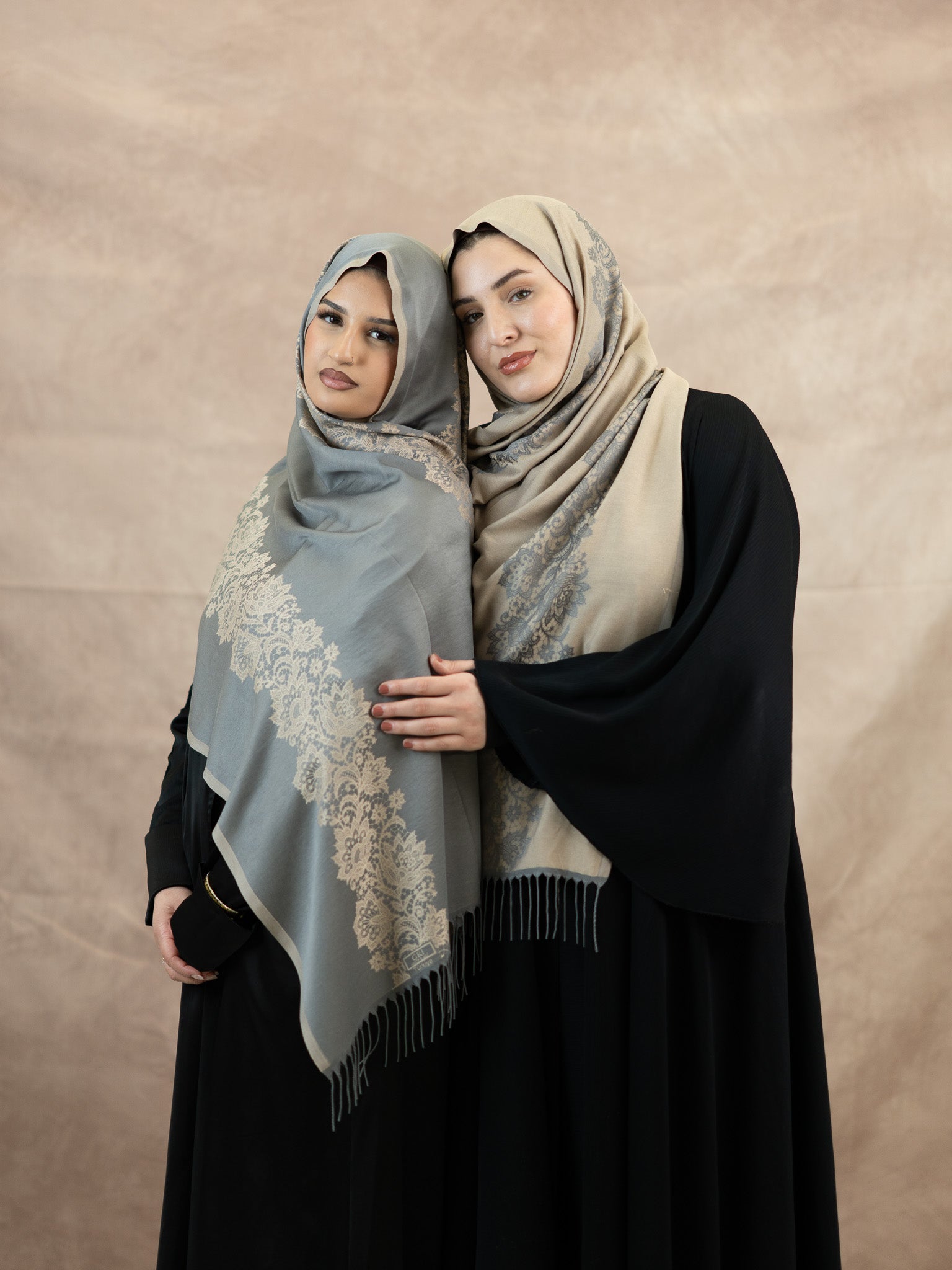 Reversible Lace Veil Silk & Viscose Scarf