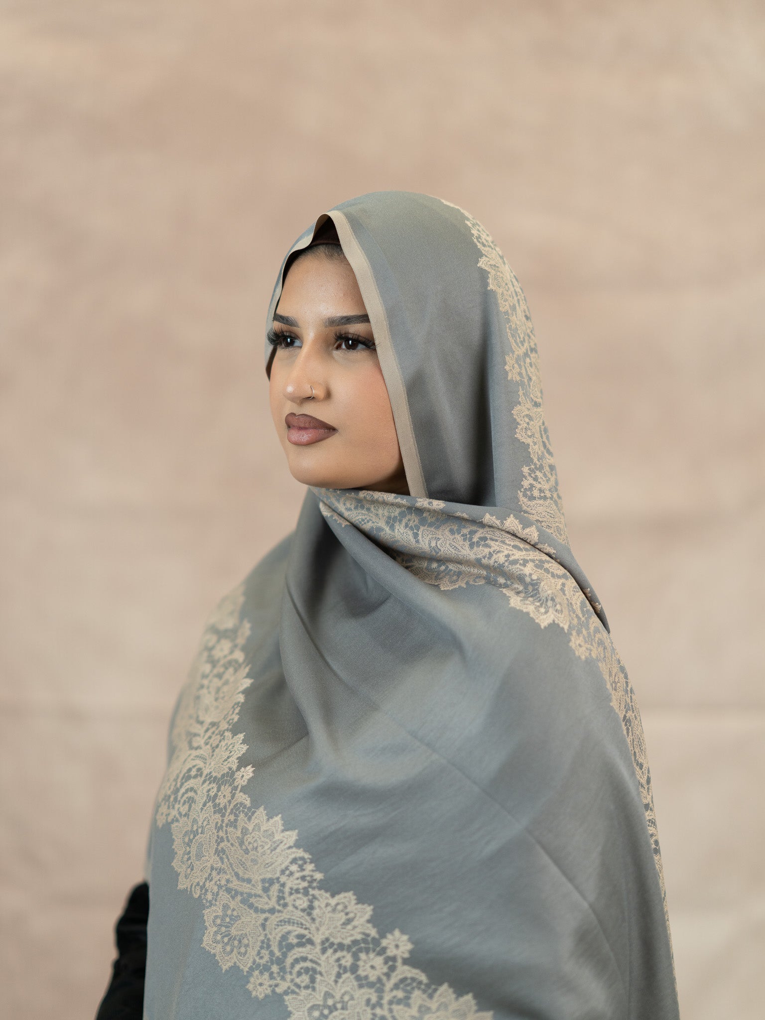 Reversible Lace Veil Silk & Viscose Scarf