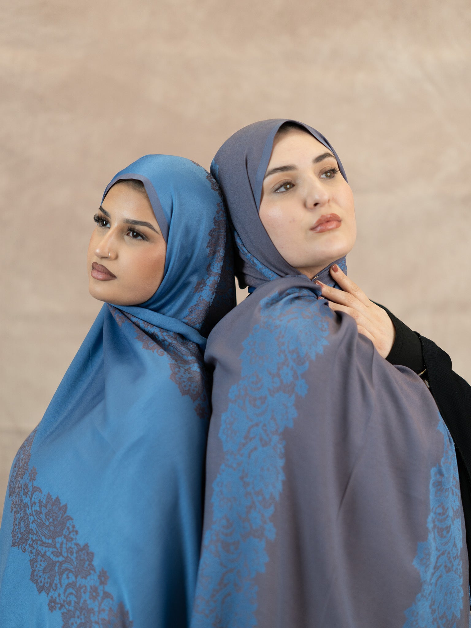 Reversible Lace Veil Silk & Viscose Scarf