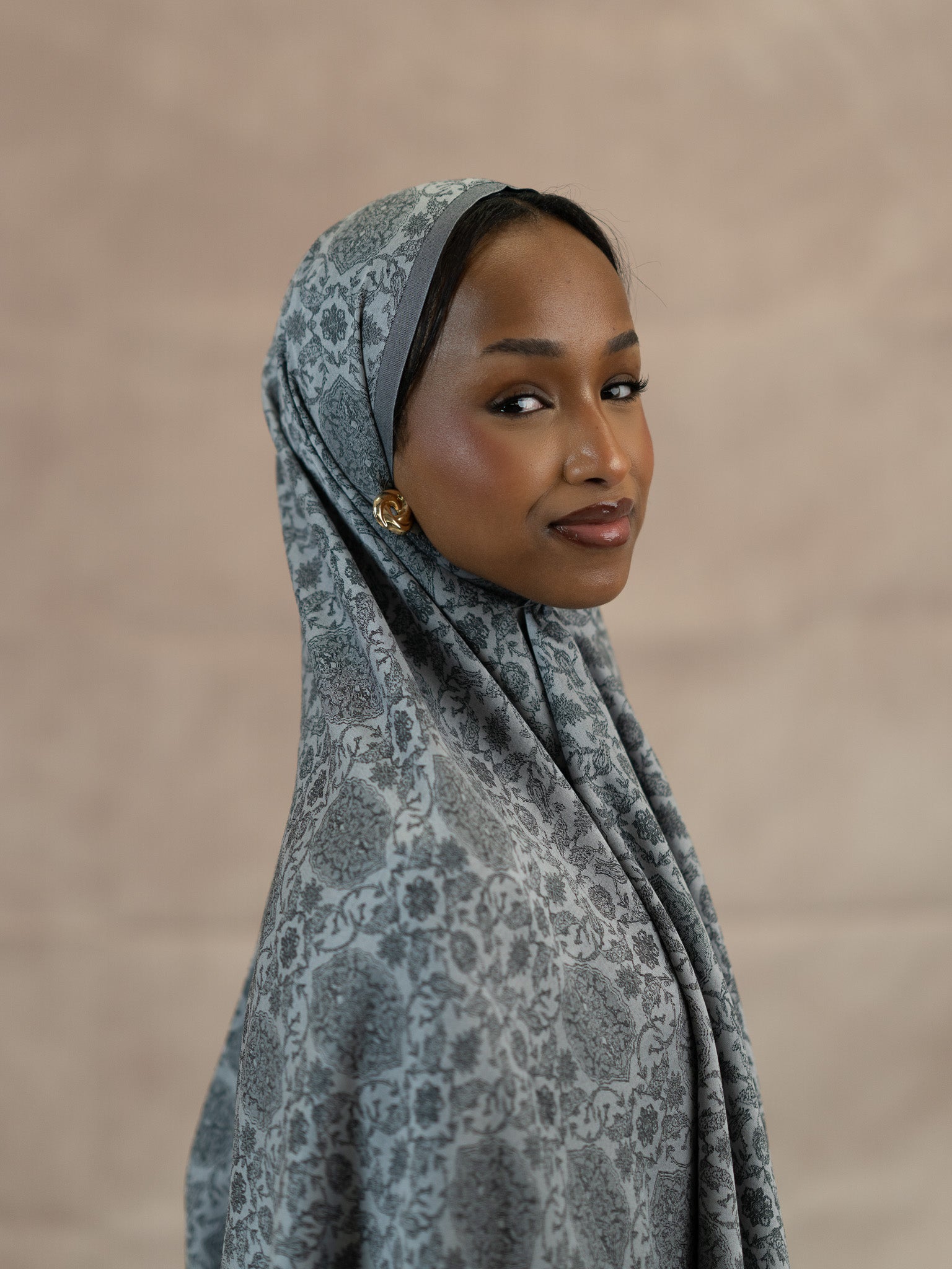 Reversible Jacquard Silk And Viscose Scarf