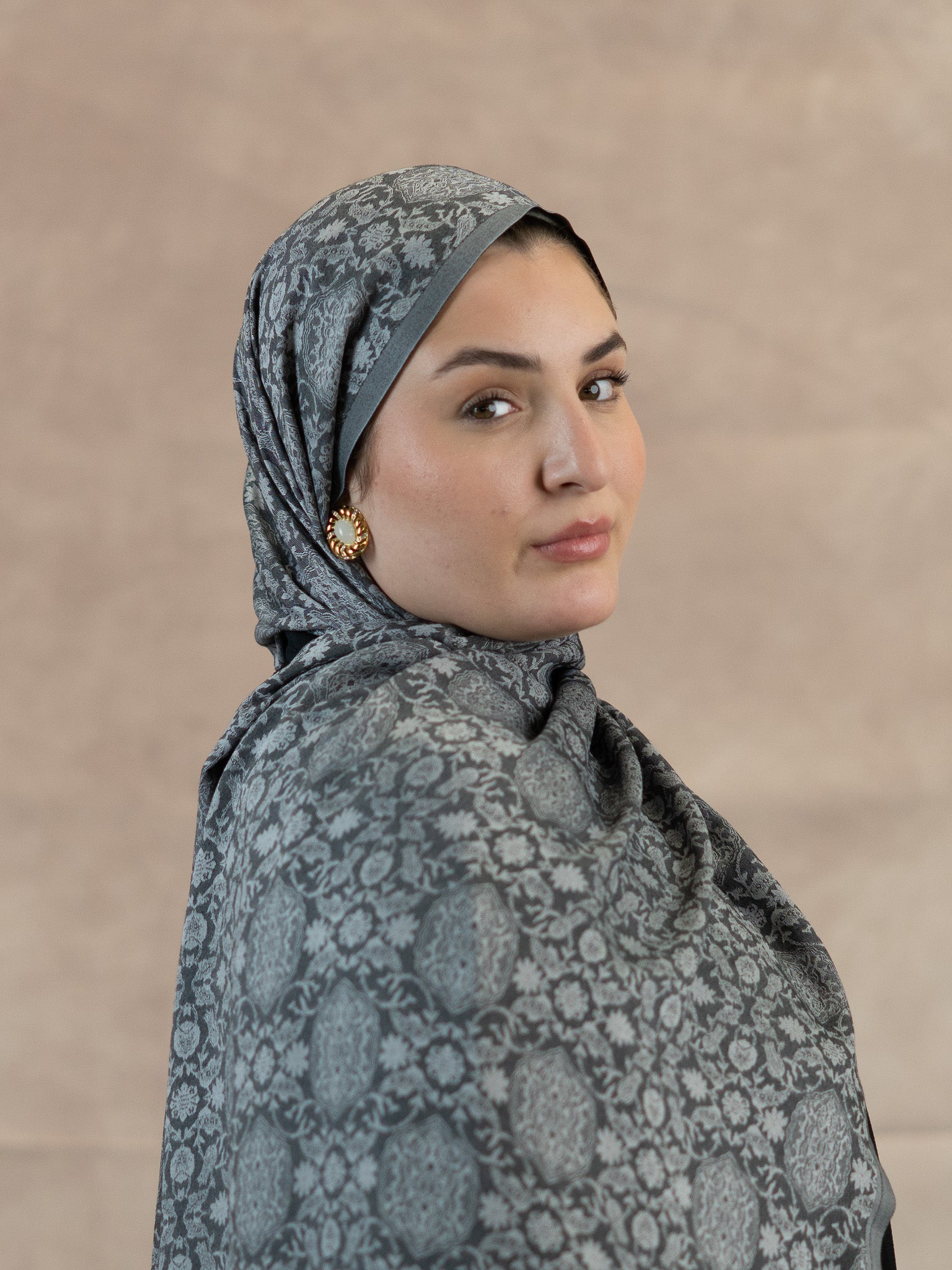 Reversible Jacquard Silk And Viscose Scarf