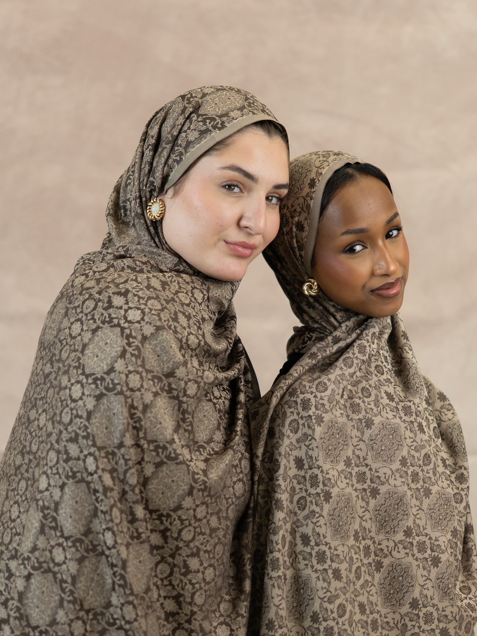 Reversible Jacquard Silk And Viscose Scarf