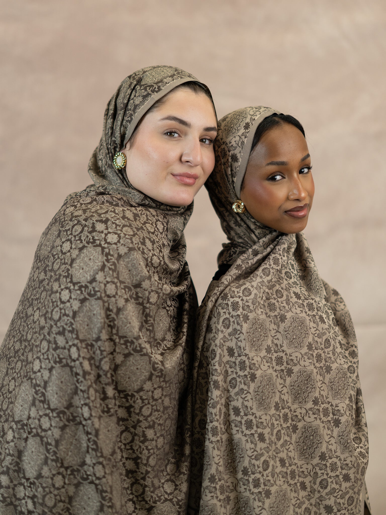 Reversible Jacquard Silk And Viscose Scarf
