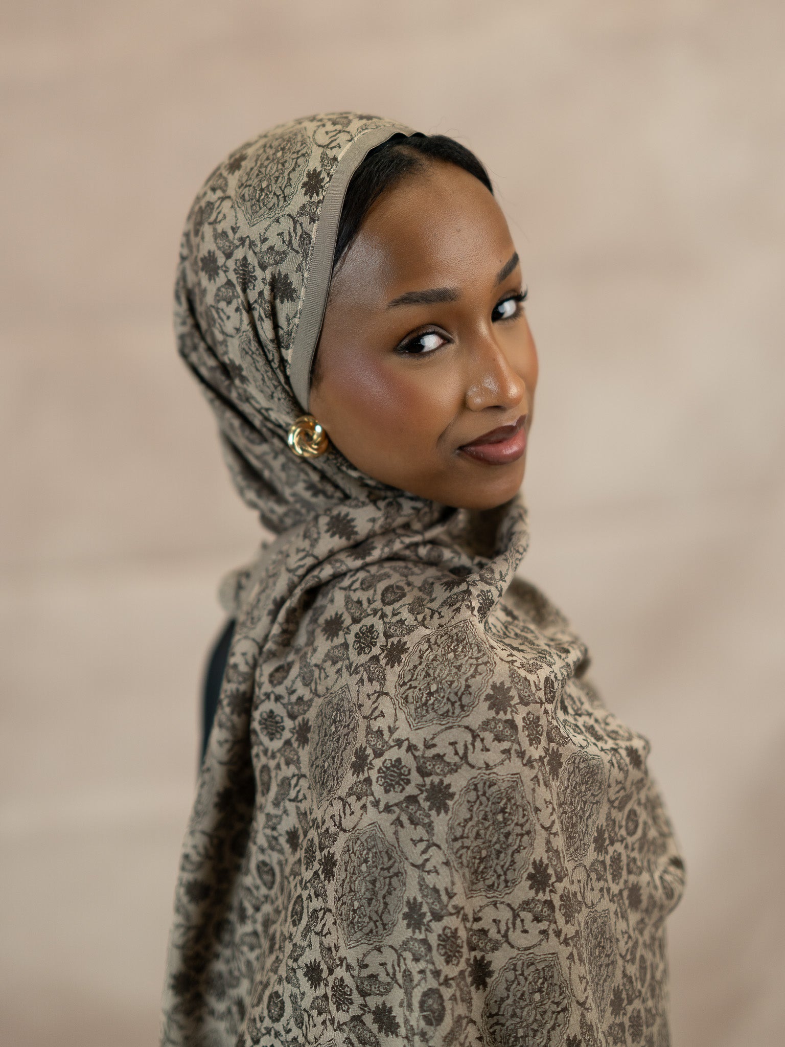 Reversible Jacquard Silk And Viscose Scarf
