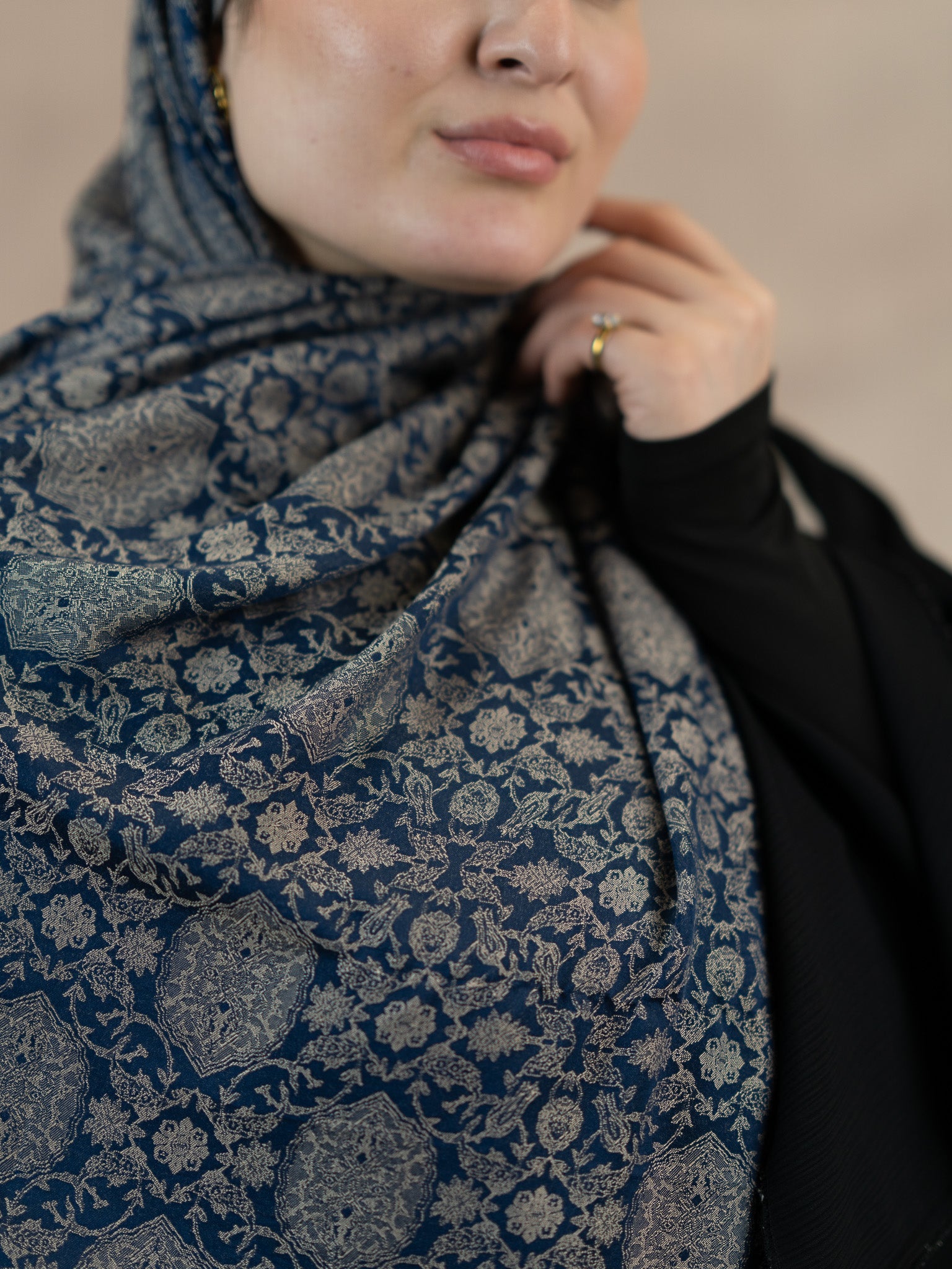 Reversible Jacquard Silk And Viscose Scarf
