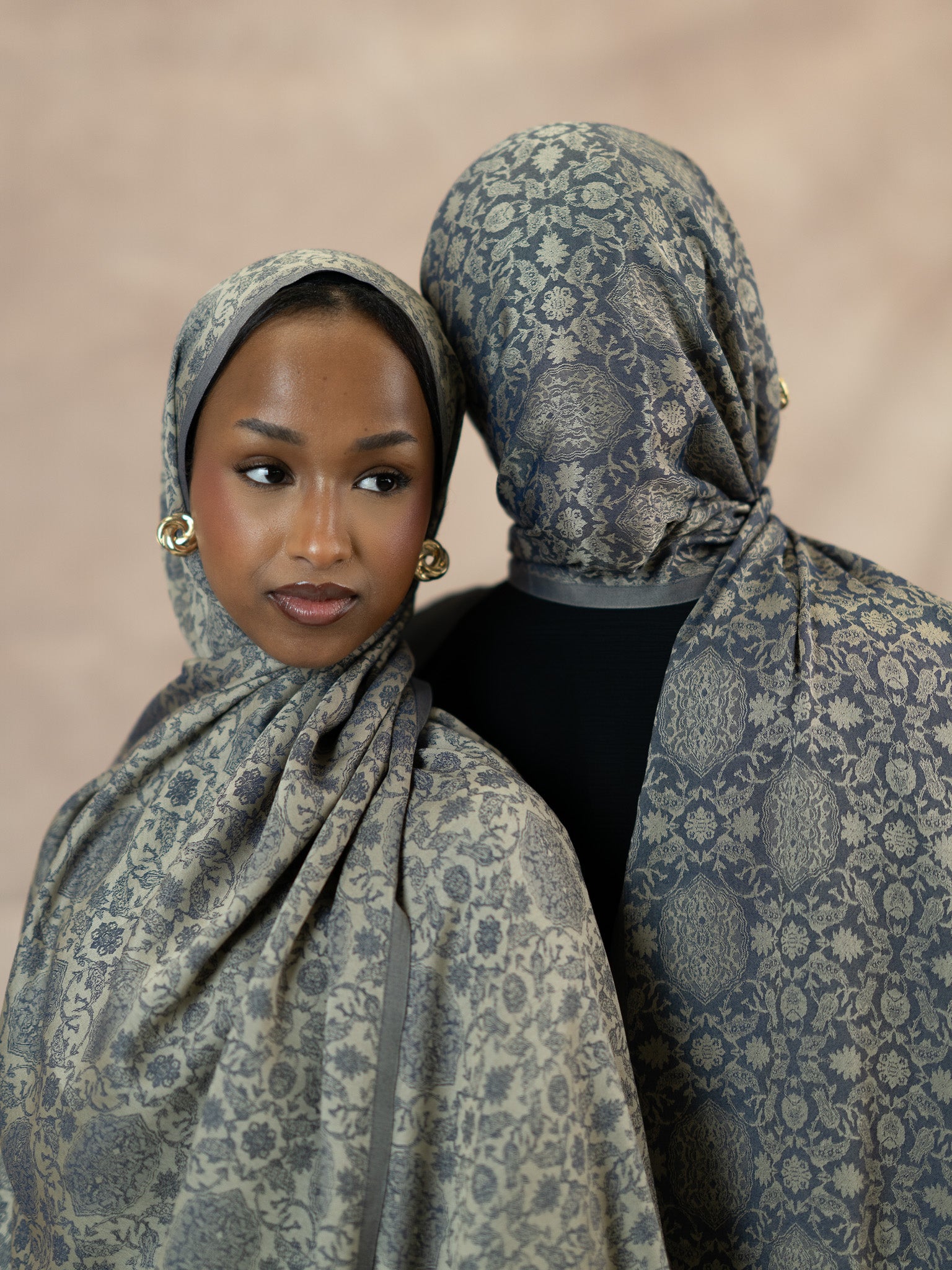 Reversible Jacquard Silk And Viscose Scarf