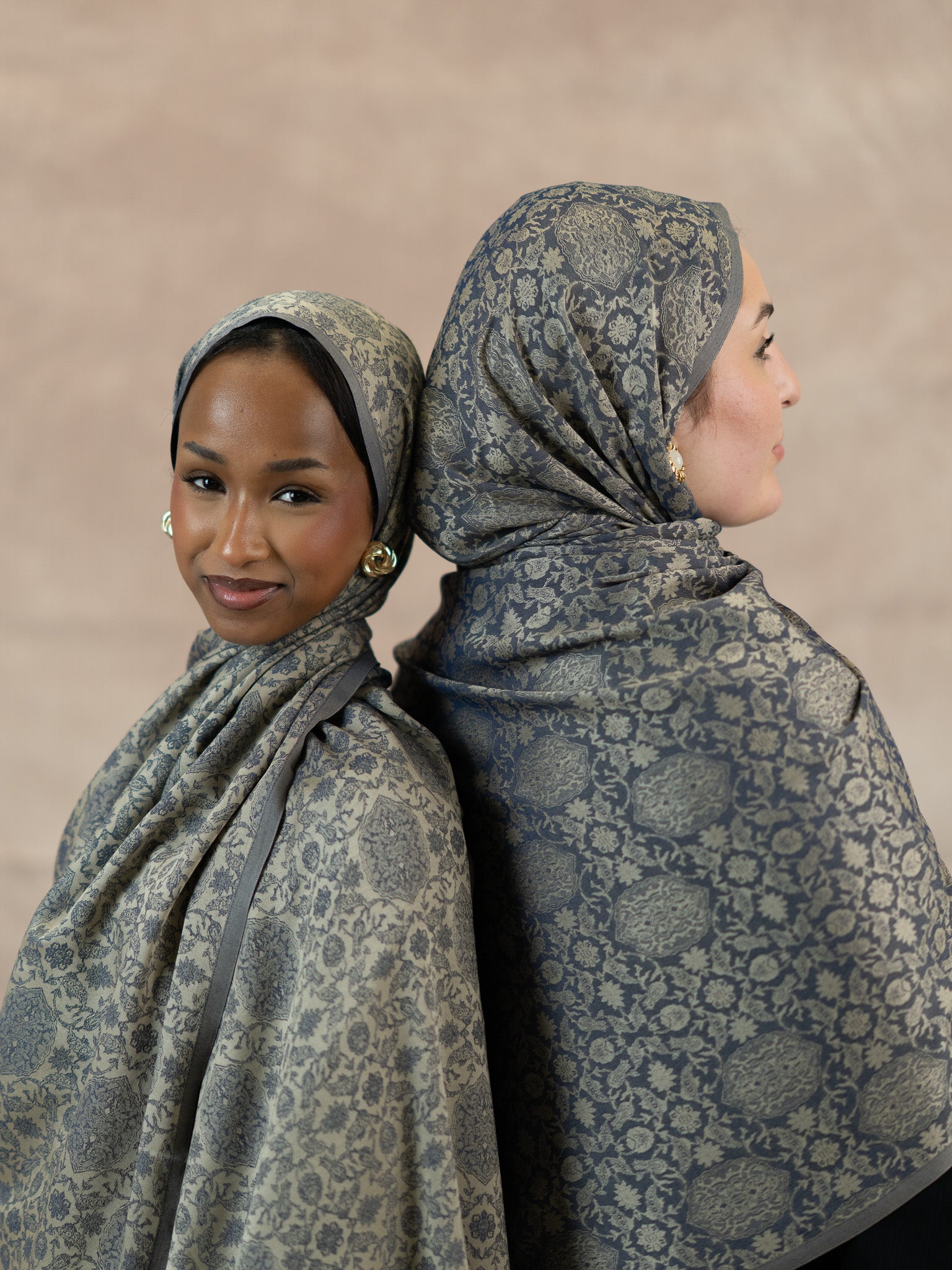 Reversible Jacquard Silk And Viscose Scarf