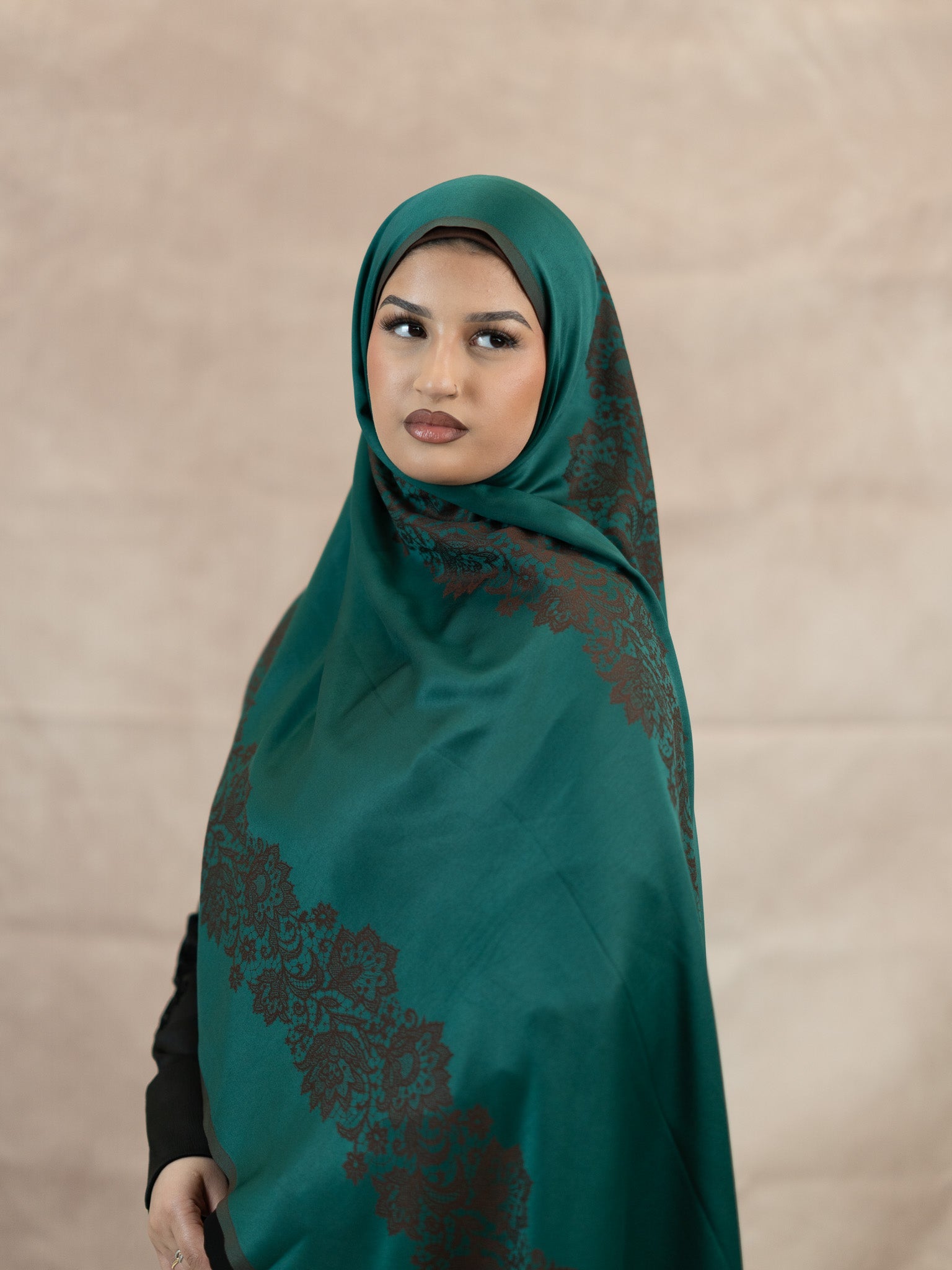 Reversible Lace Veil Silk & Viscose Scarf