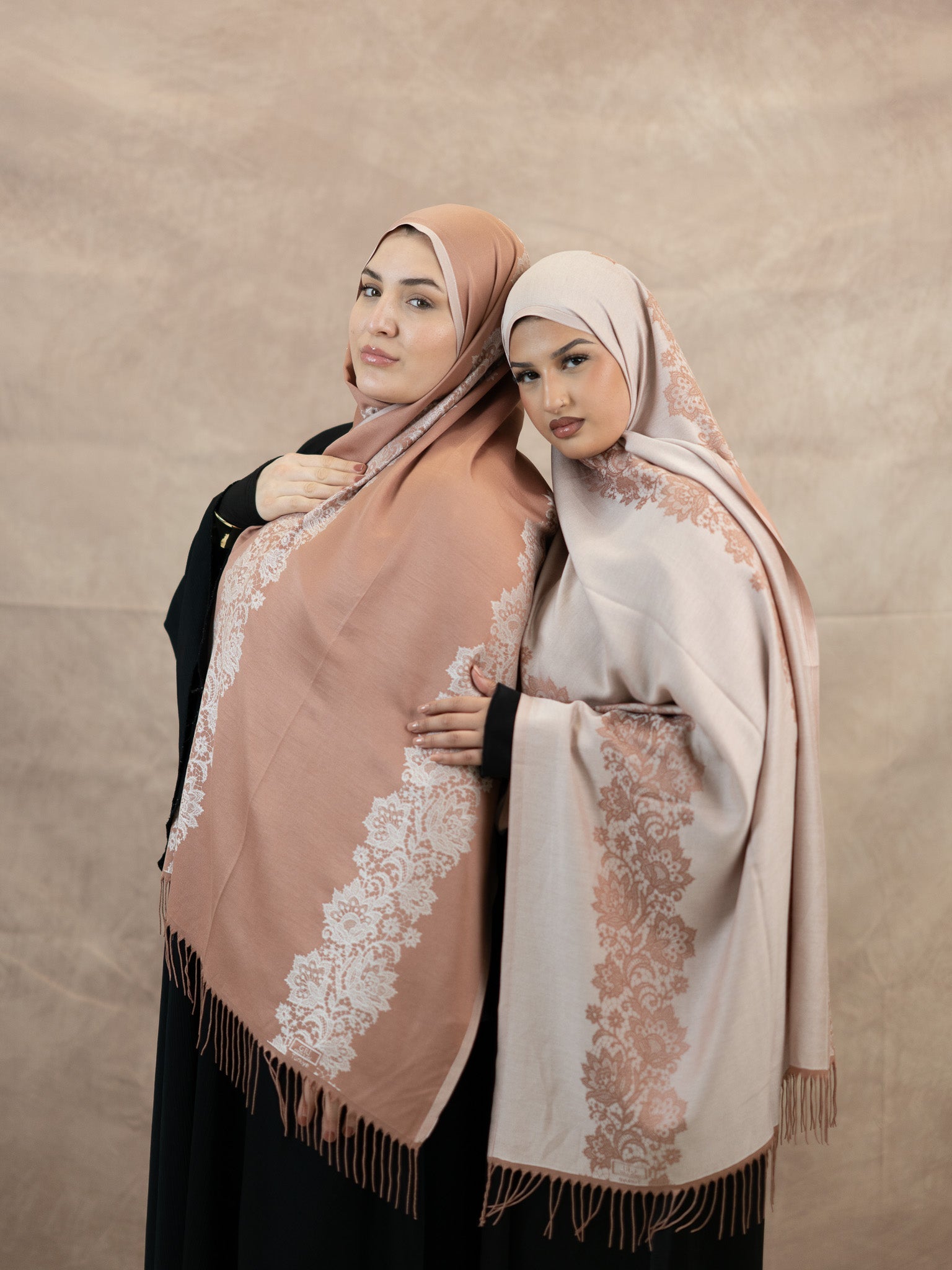 Reversible Lace Veil Silk & Viscose Scarf