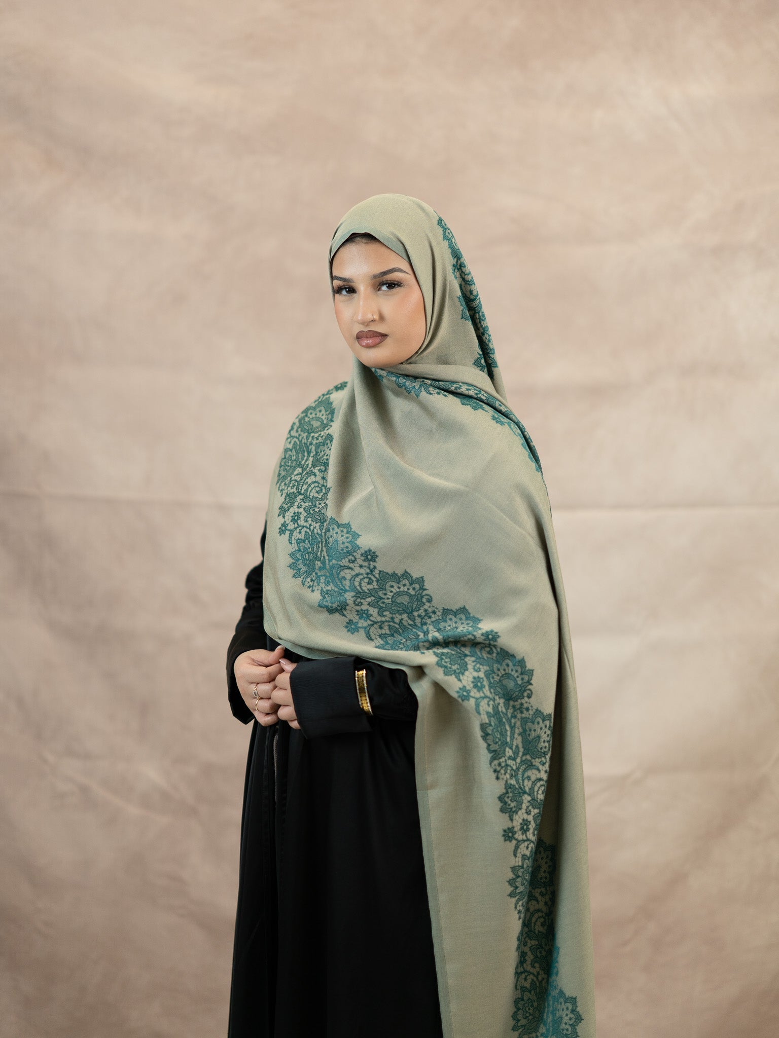 Reversible Lace Veil Silk & Viscose Scarf