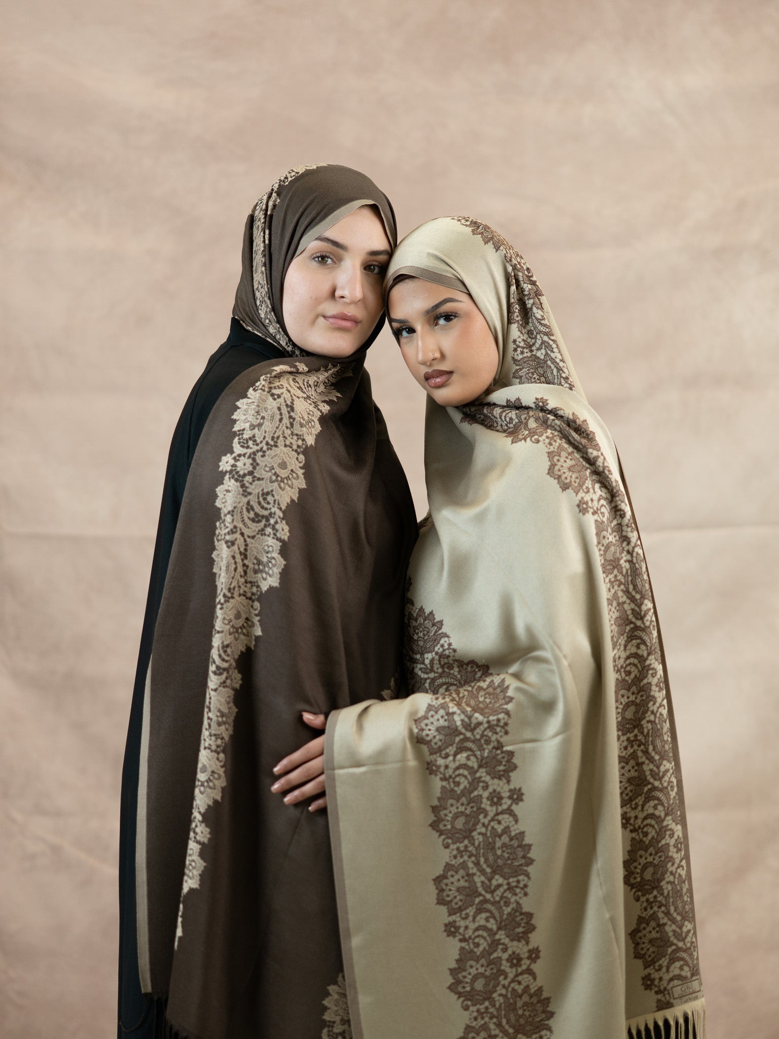 Reversible Lace Veil Silk & Viscose Scarf