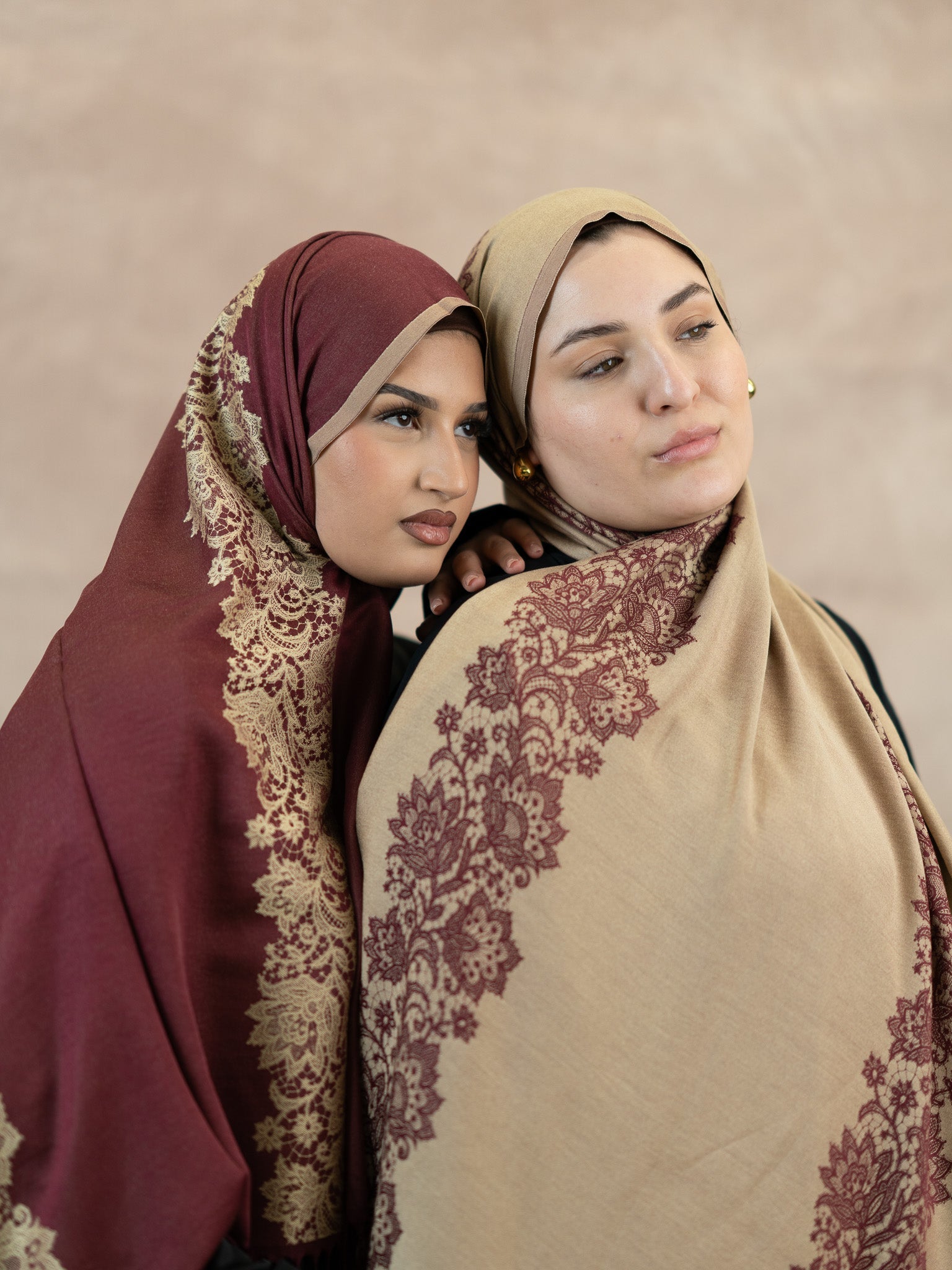 Reversible Lace Veil Silk & Viscose Scarf