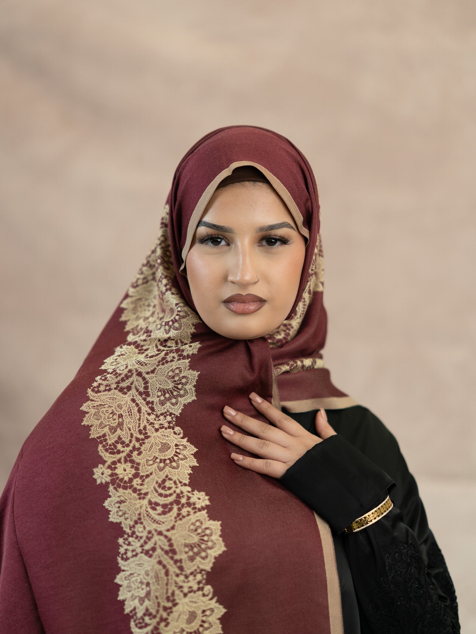 Reversible Lace Veil Silk & Viscose Scarf