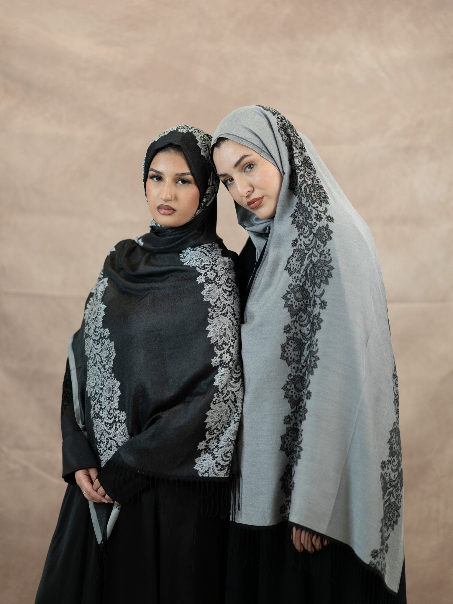 Reversible Lace Veil Silk & Viscose Scarf