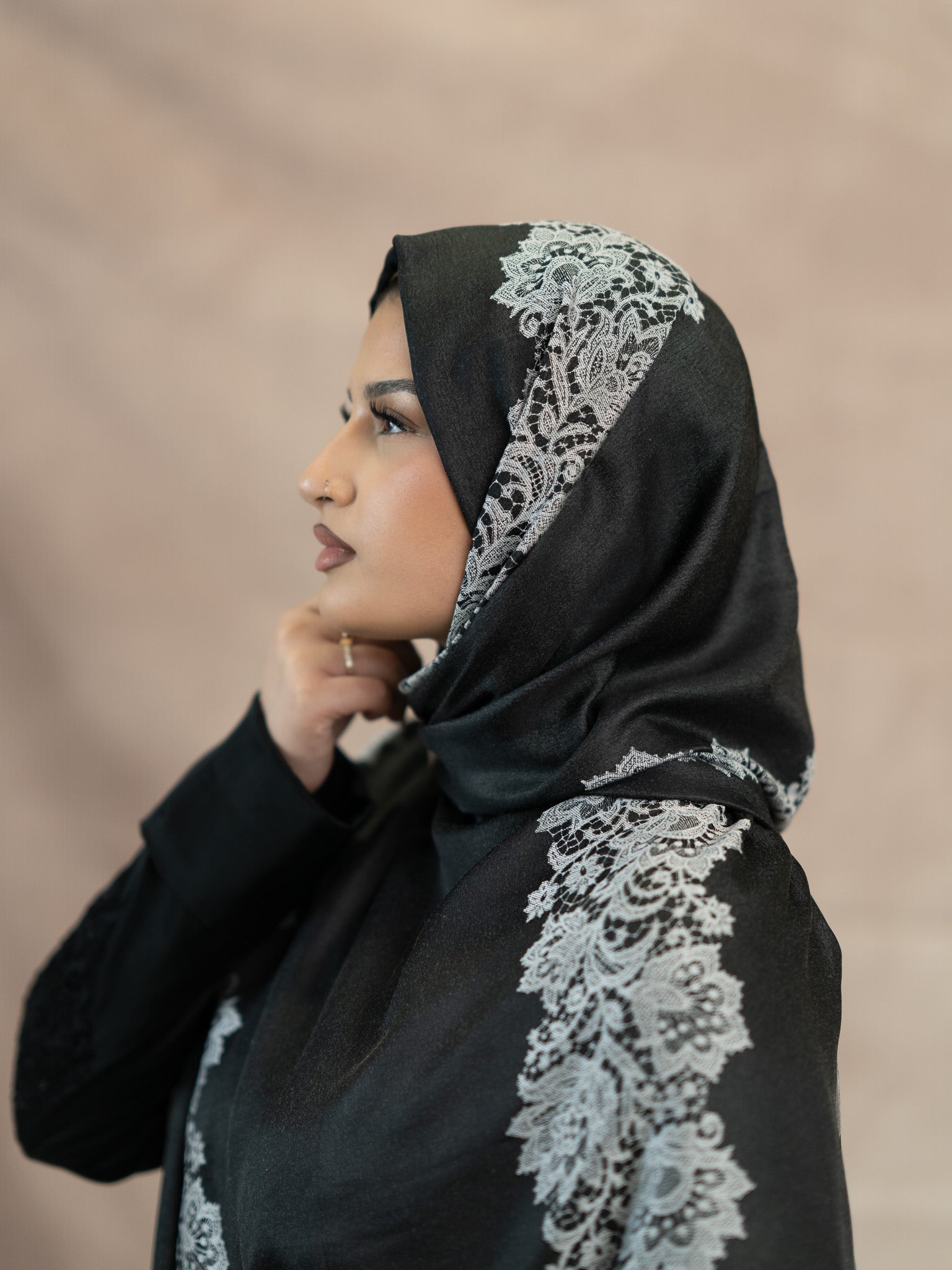 Reversible Lace Veil Silk & Viscose Scarf