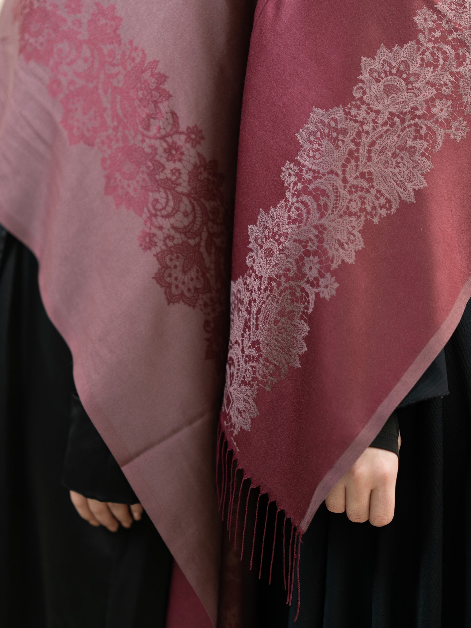 Reversible Lace Veil Silk & Viscose Scarf