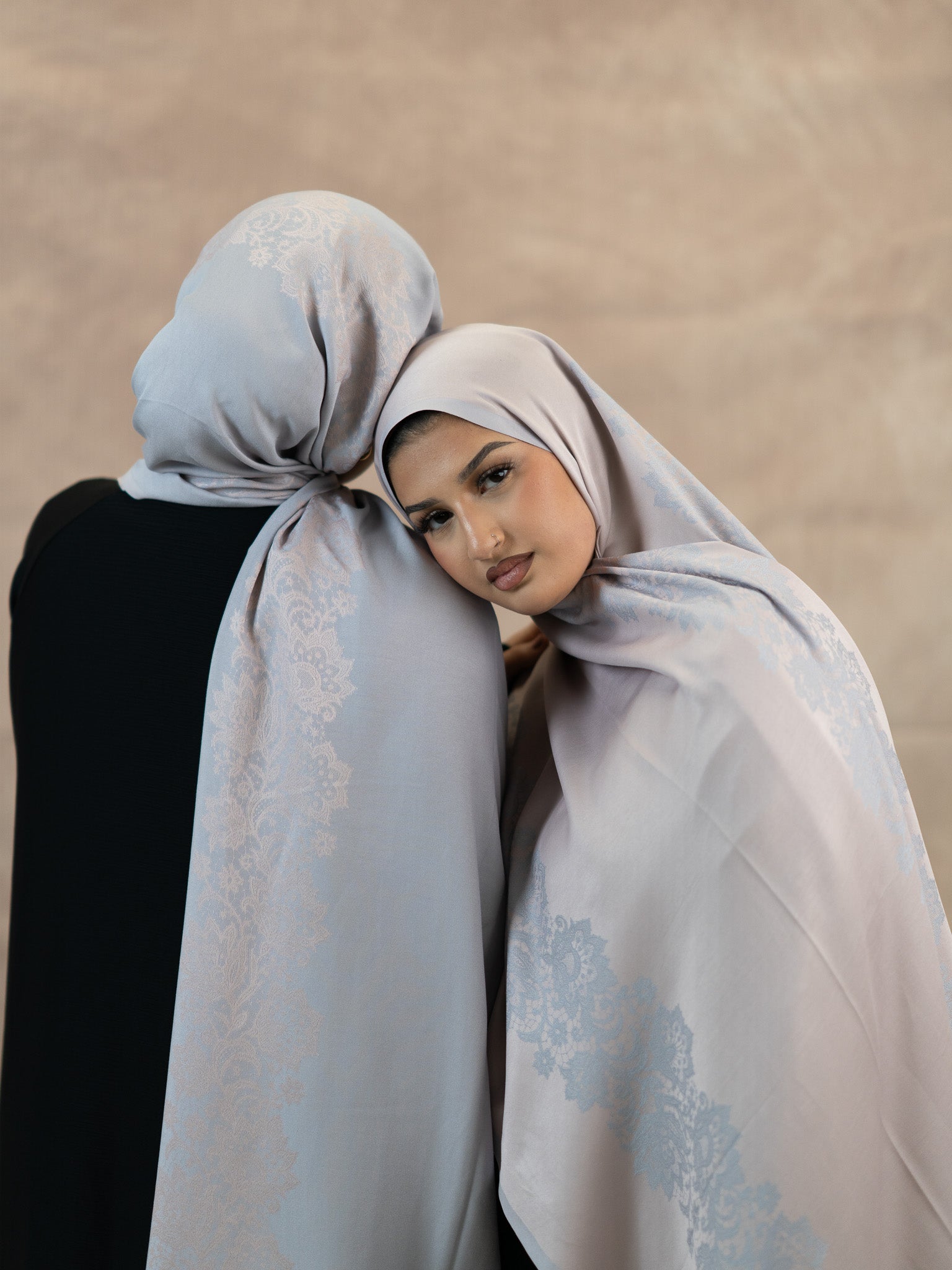 Reversible Lace Veil Silk & Viscose Scarf