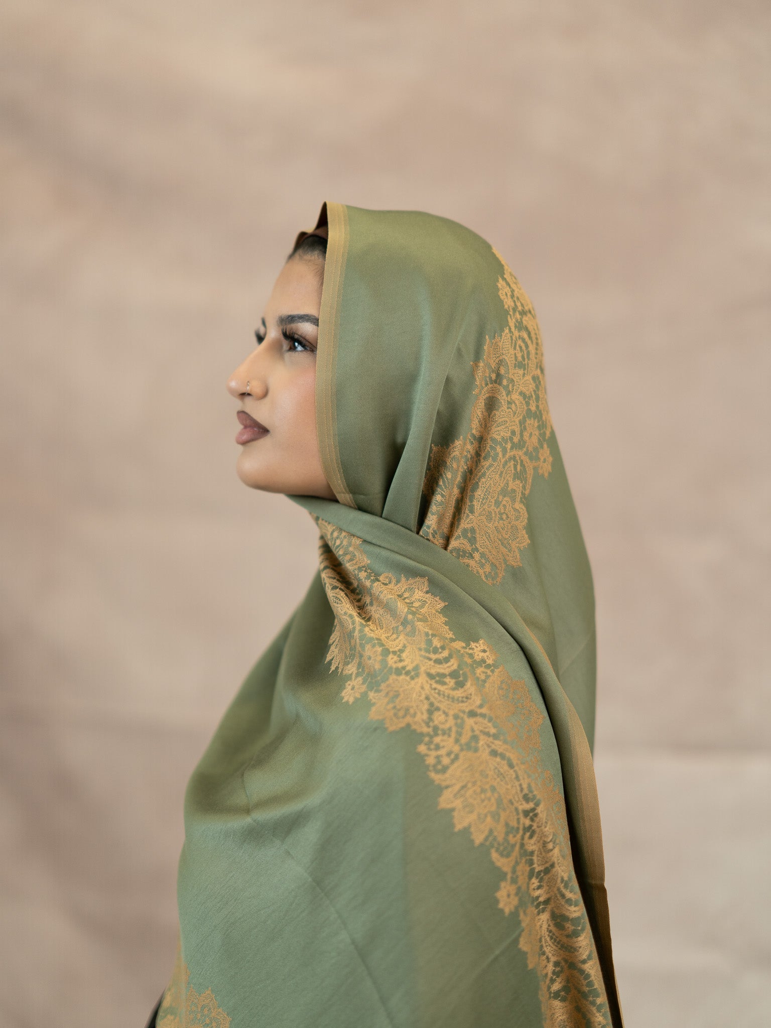Reversible Lace Veil Silk & Viscose Scarf