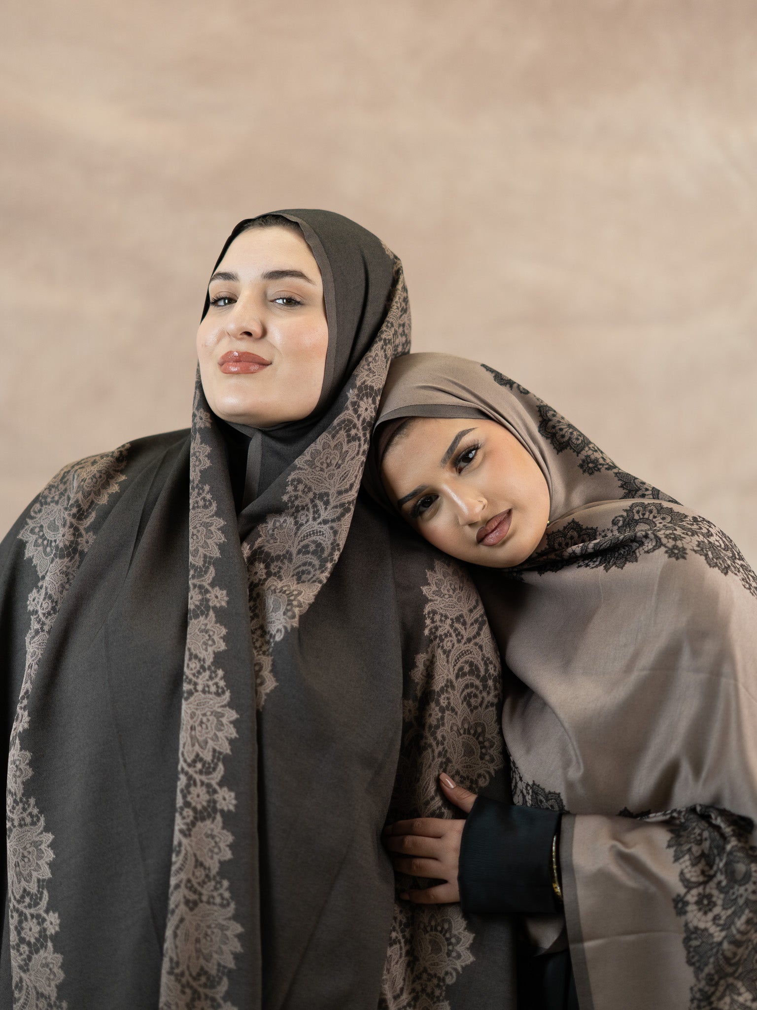 Reversible Lace Veil Silk & Viscose Scarf